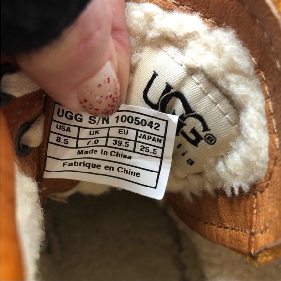 UGG Leather Shearling Sneaker Boots 8.5 - Picture 7 of 9